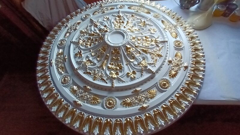 Foita Aurie. profile decorative.