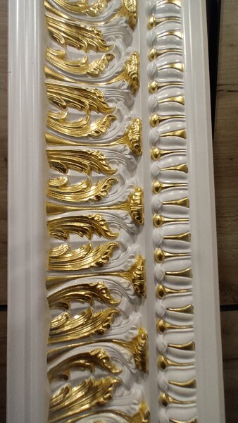 Foita Aurie. profile decorative.