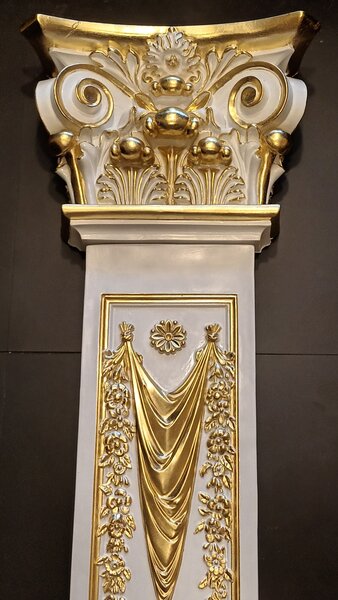 Foita Aurie. profile decorative.