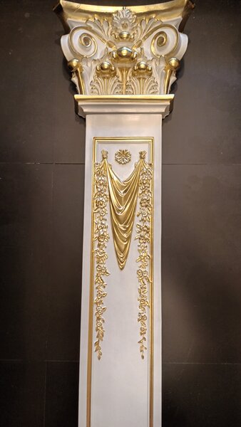 Foita Aurie. profile decorative.