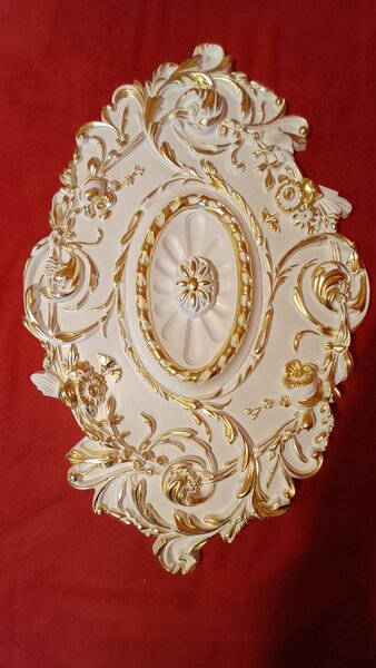 Foita Aurie. profile decorative.